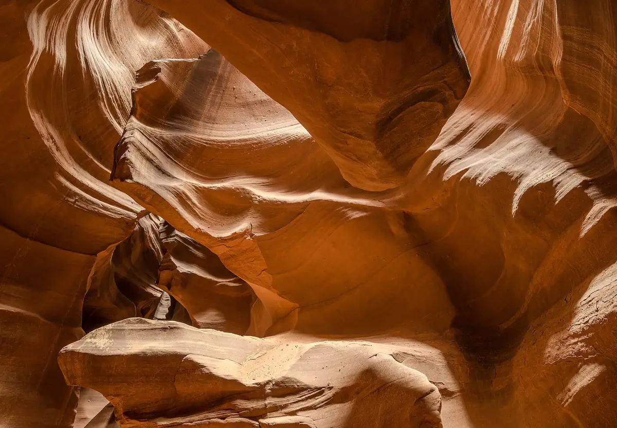 Antelope Canyon Tours: How Booking Works, Upper vs Lower, Prices and Light Beams