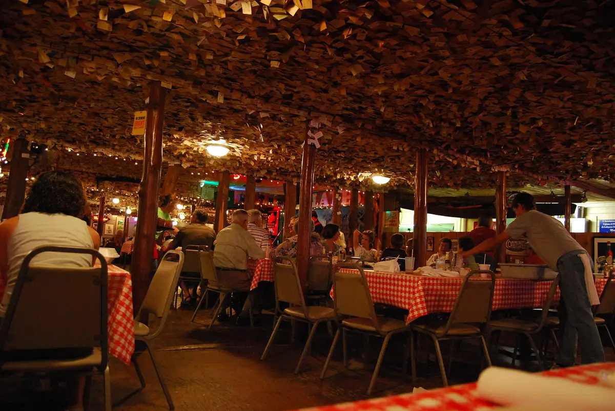 Stay in Henderson or Breaux Bridge, Gateway lodging · Cajun food nearby
