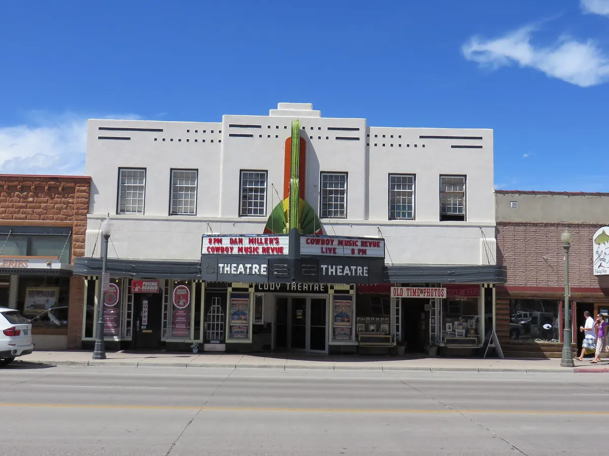 Drive to Cody via East Entrance