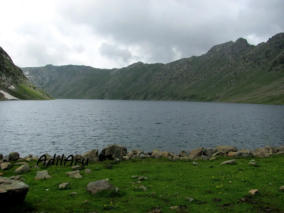 Camp at Minaret Lake
