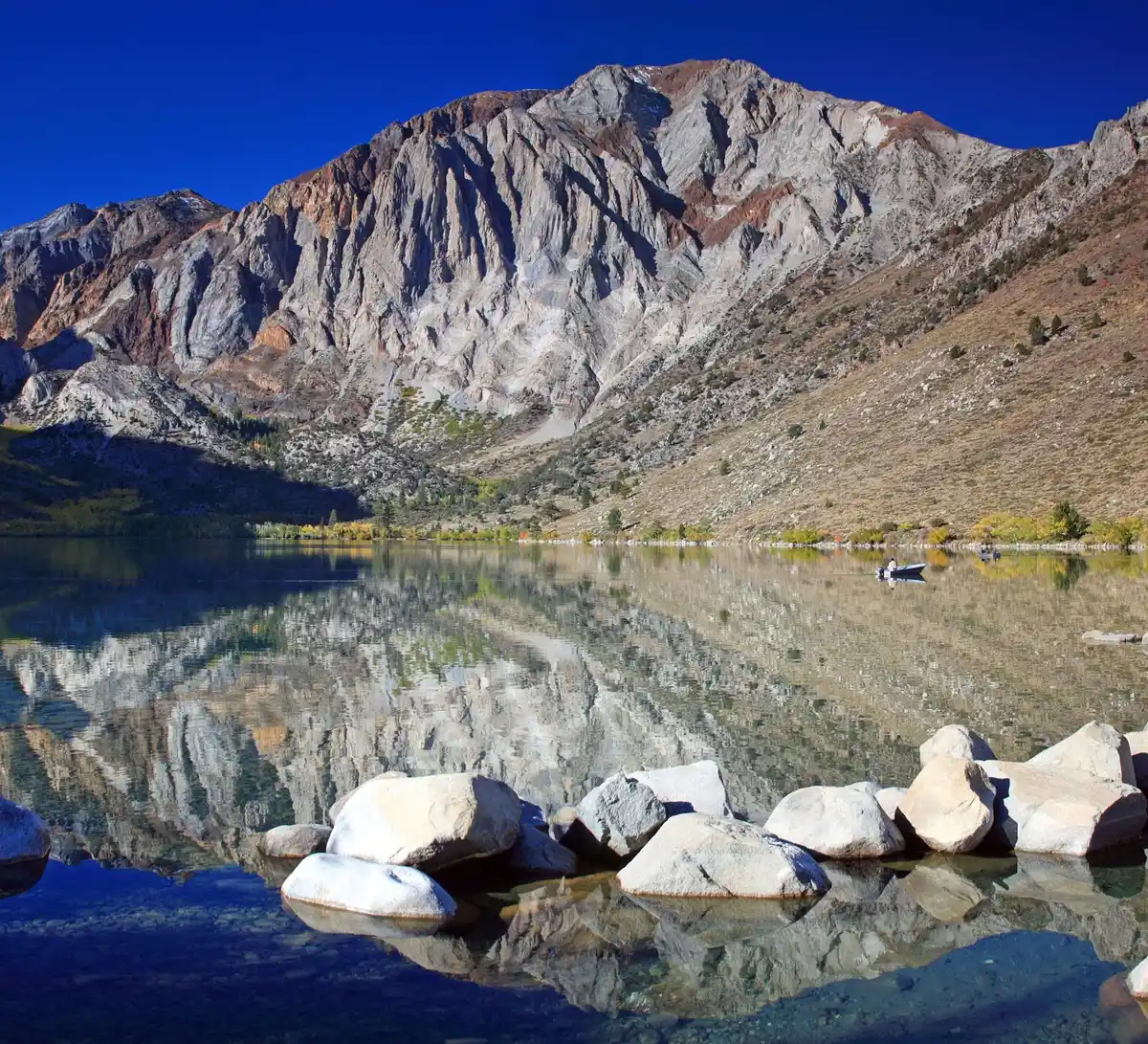 Convict Lake · a glacial cirque