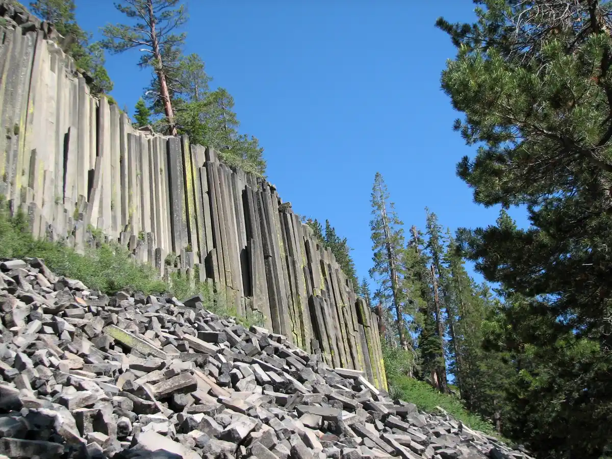Devils Postpile · columnar basalt