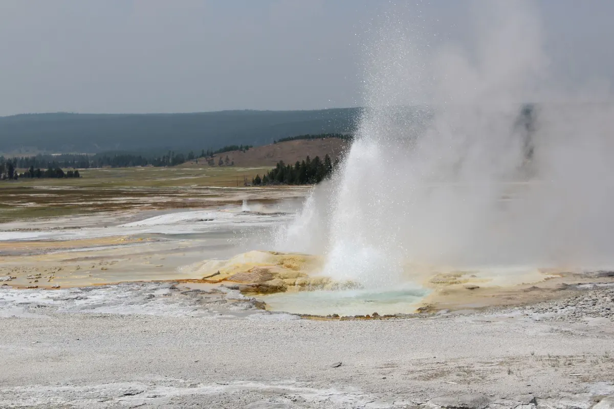 Old Faithful and the Old Faithful Inn