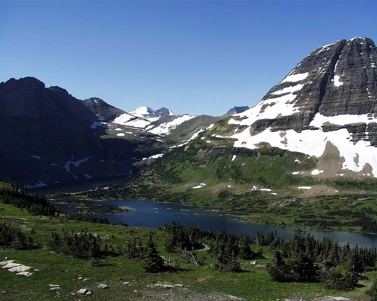 Hidden Lake Overlook · Bearhat Mountain