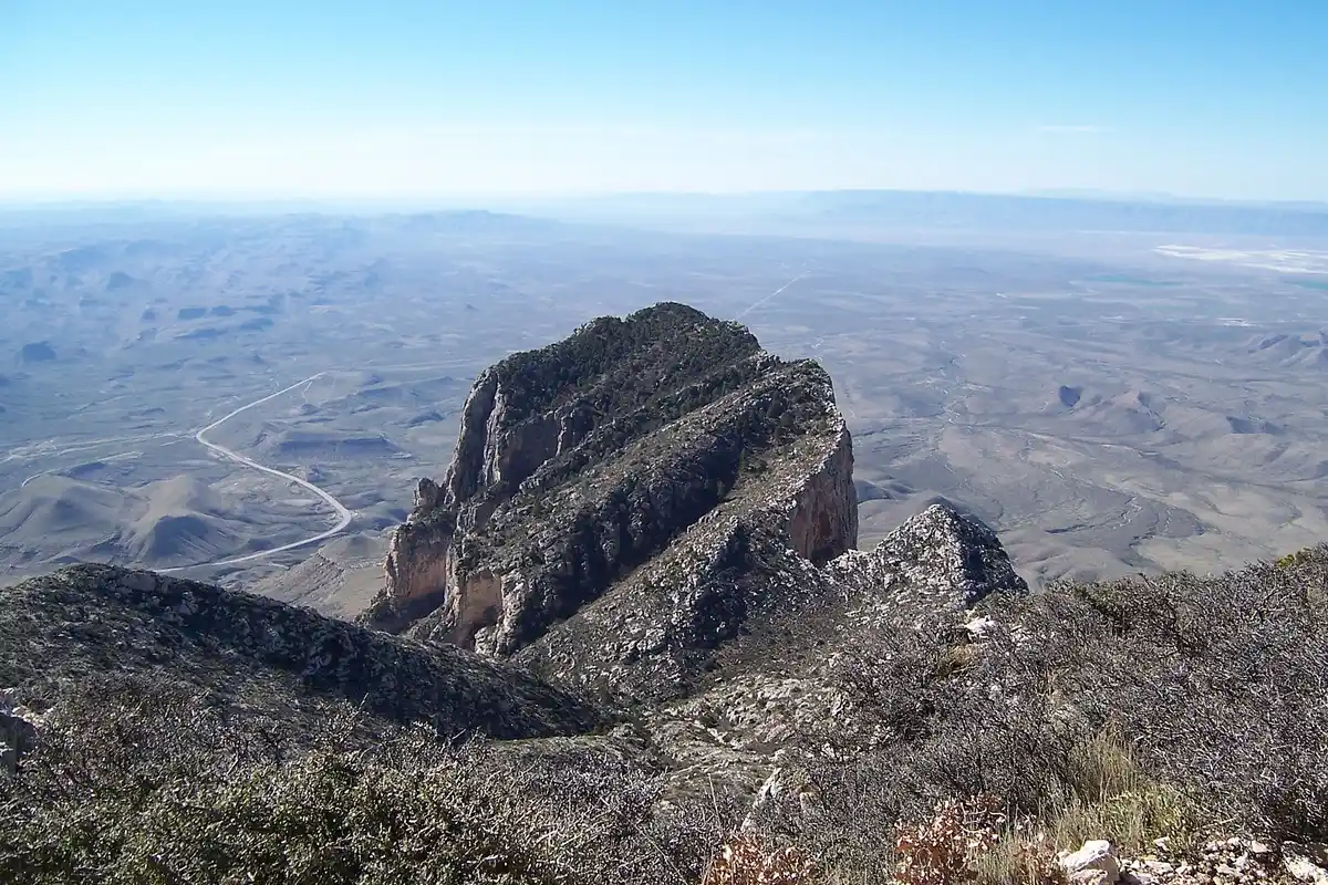 El Capitan · the park's signature cliff