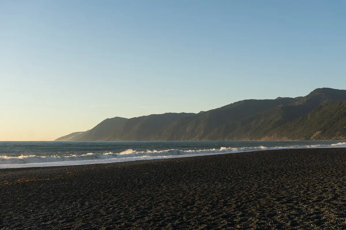 Hike Miller Flat to Black Sands Beach