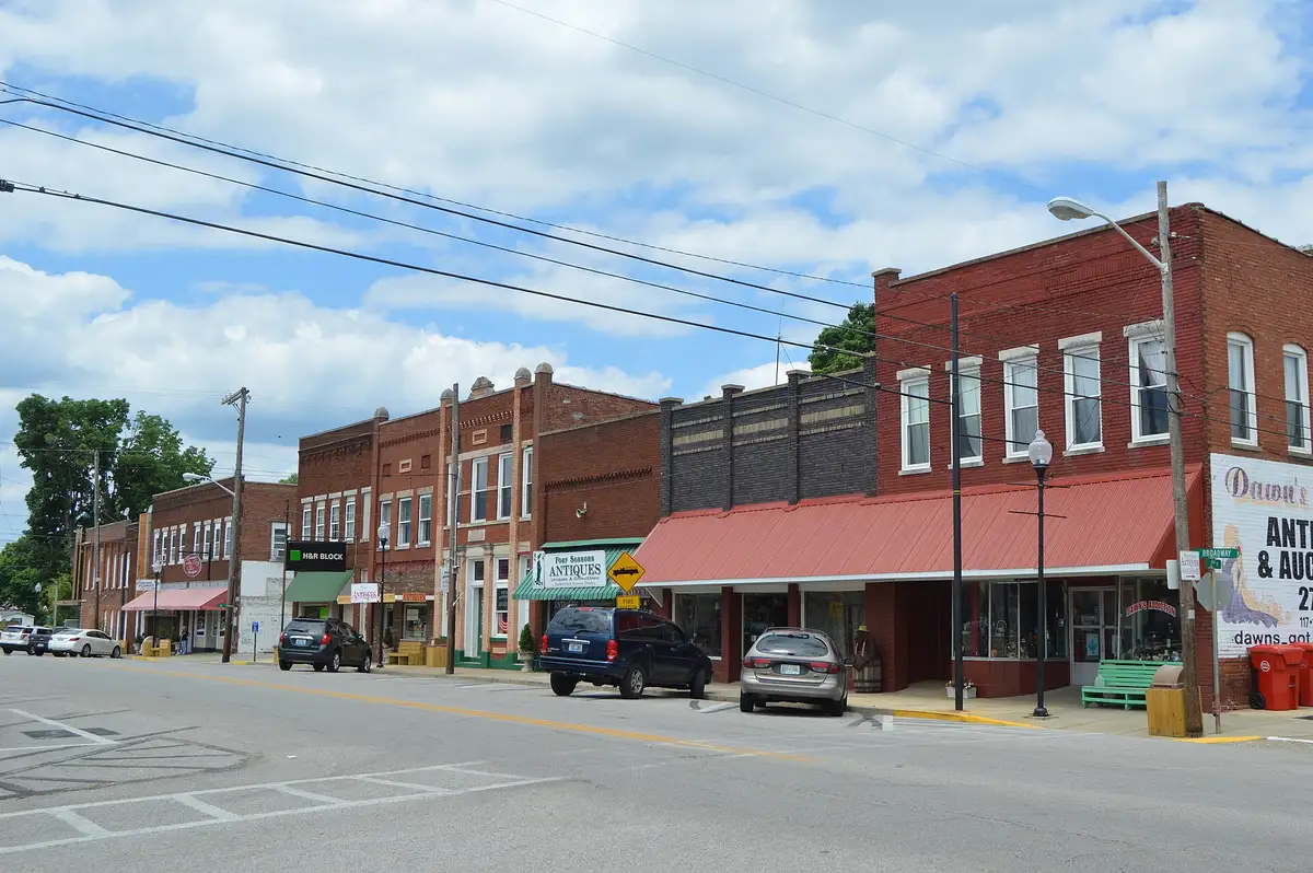 Stay in Cave City, KY