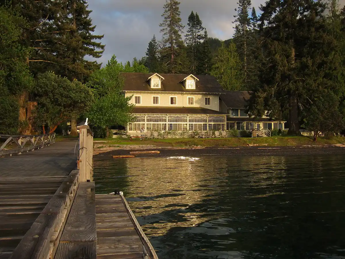 Stay at Lake Crescent Lodge