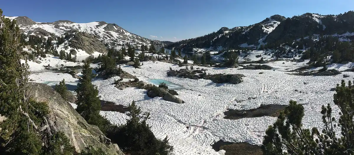 Camp in Titcomb Basin